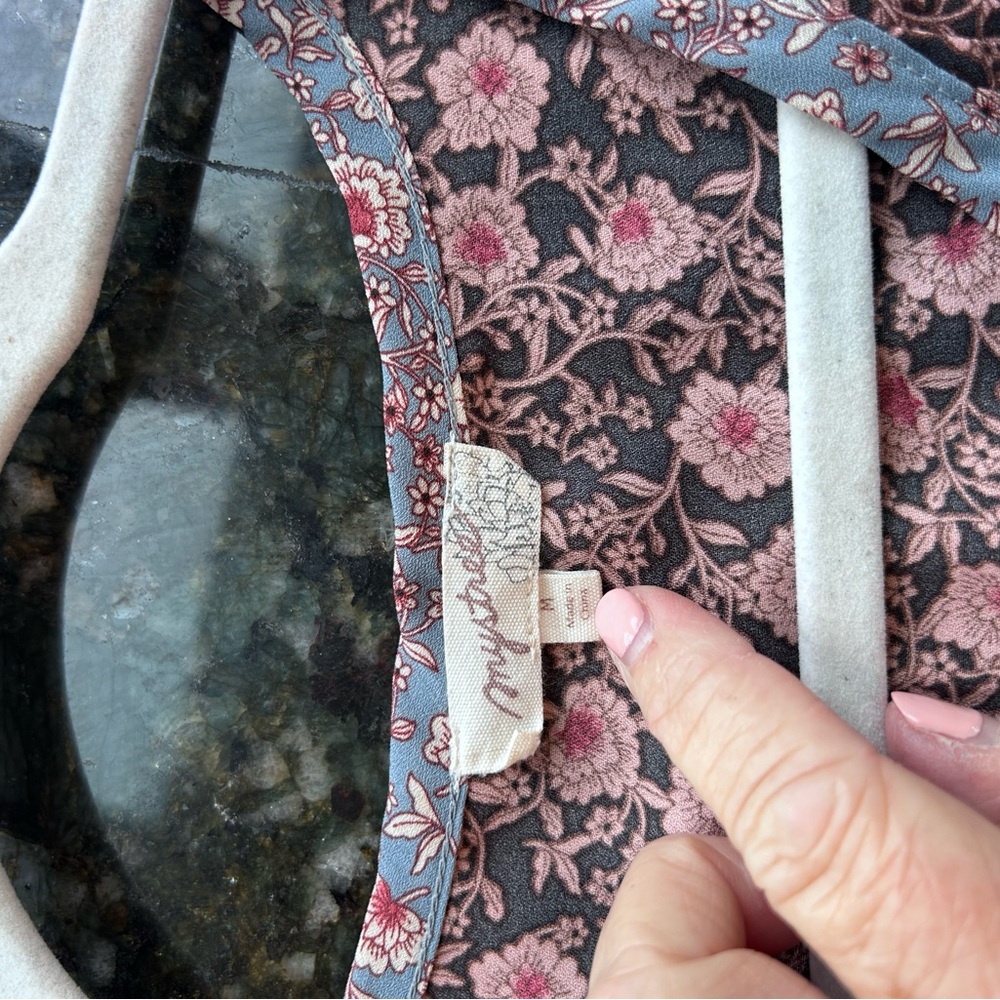 Mystree Button Down Pintucked Floral Tank Top. EUC. Boho. Flowy. - Picture 8 of 12